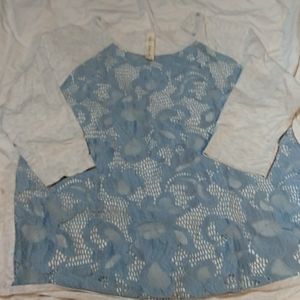 NWOT, Laila & Savannah, Mid Sleeve shirt. Sz. L